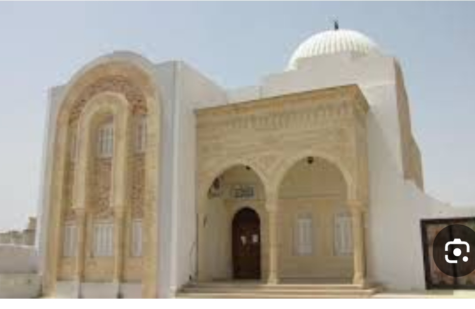 تحليل العلاقات الأسرية في ضوء علم النفس القرآني